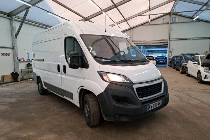 PEUGEOT BOXER FOURGON